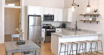 Loft on Lincoln Hancock #204