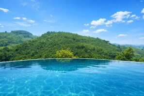 Infinity pool - Pu Hmong Eco Retreat (Sa Pa)