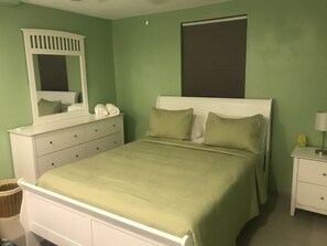 1 bedroom, iron/ironing board, WiFi, bed sheets - Villa Francisca: Modern Comfort + Unforgettable Caribbean Views (St. Thomas)