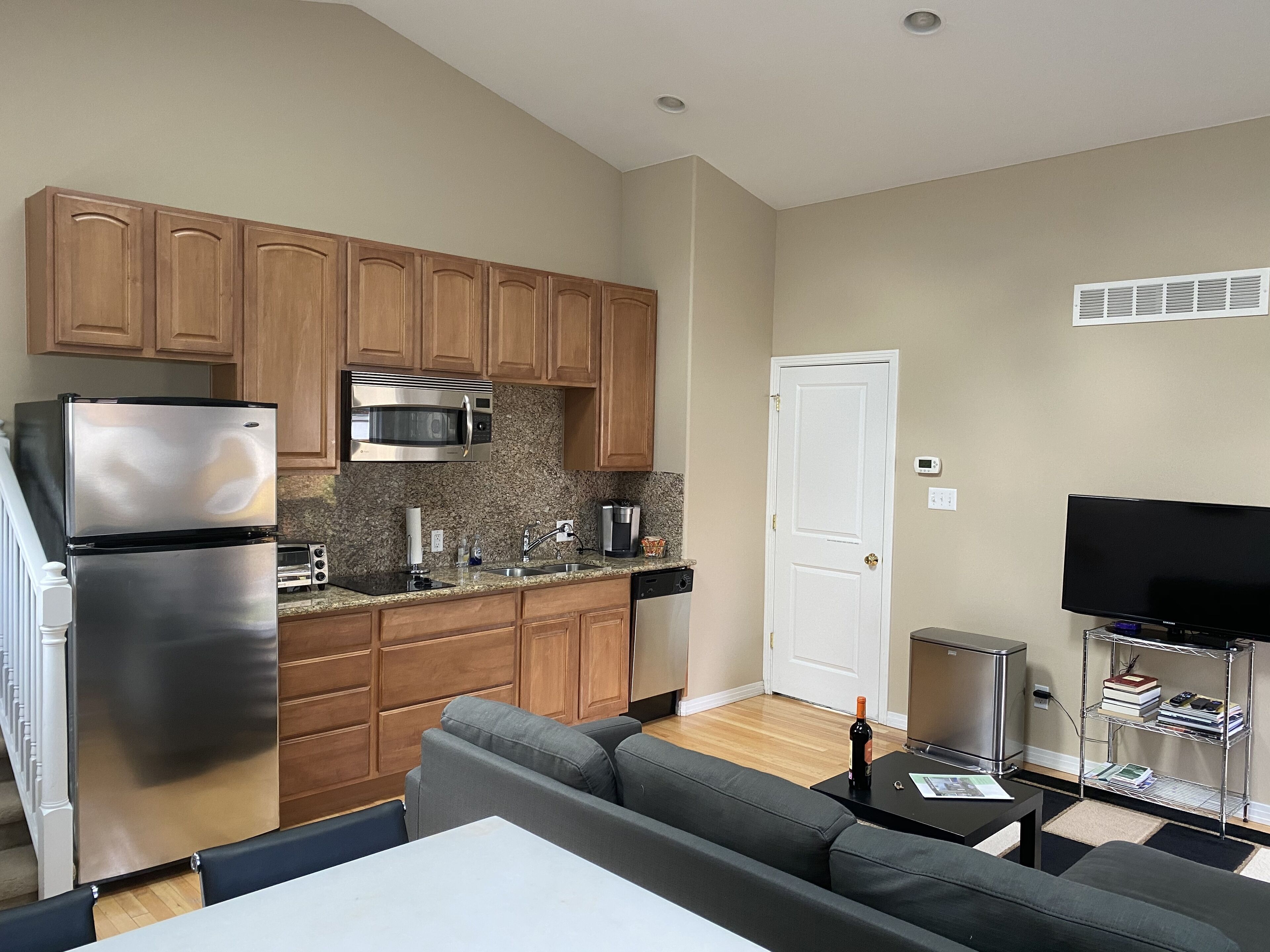 冰箱、微波炉、炉灶、洗碗机