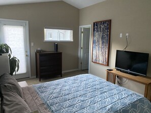 1 bedroom, desk, iron/ironing board, free WiFi