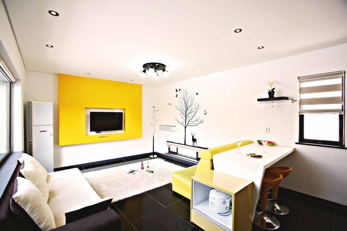 Kamar (Yellow)