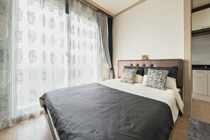 Huone (Ganyi black203)