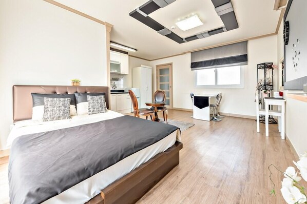 Room (Ganyi black203)