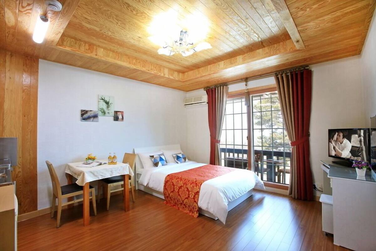 Room (Cygnus)