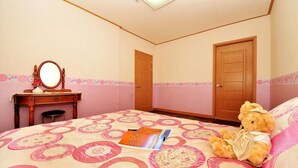 Room (Annex) - Full House (Gapyeong)
