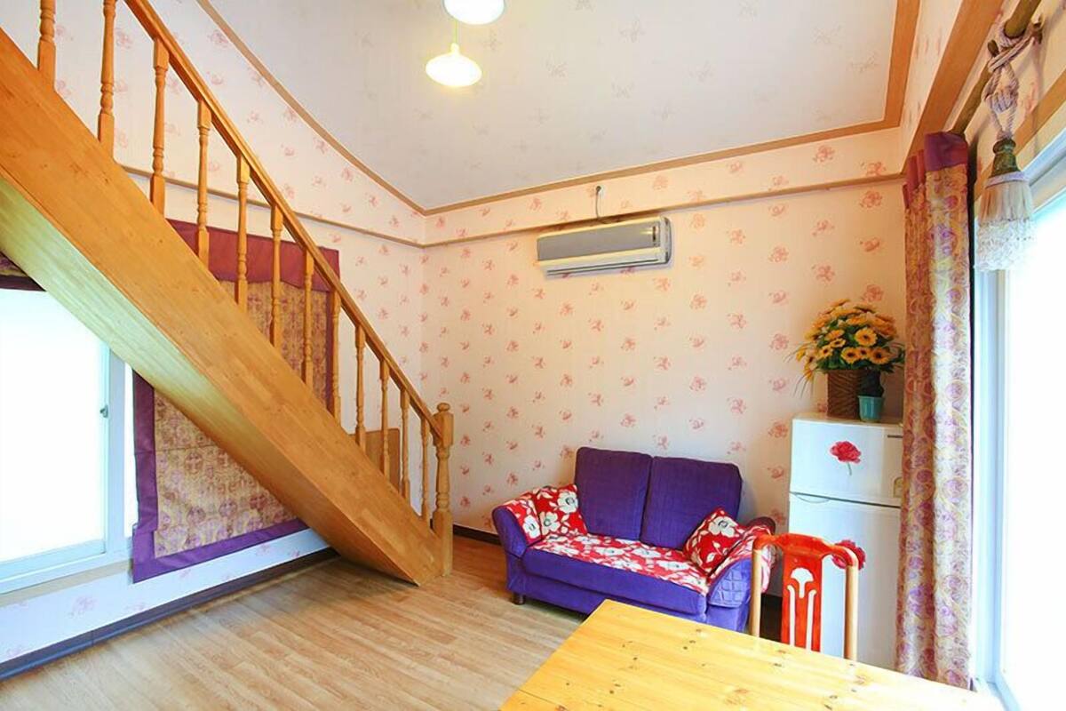 Room (Sunflower(2F))