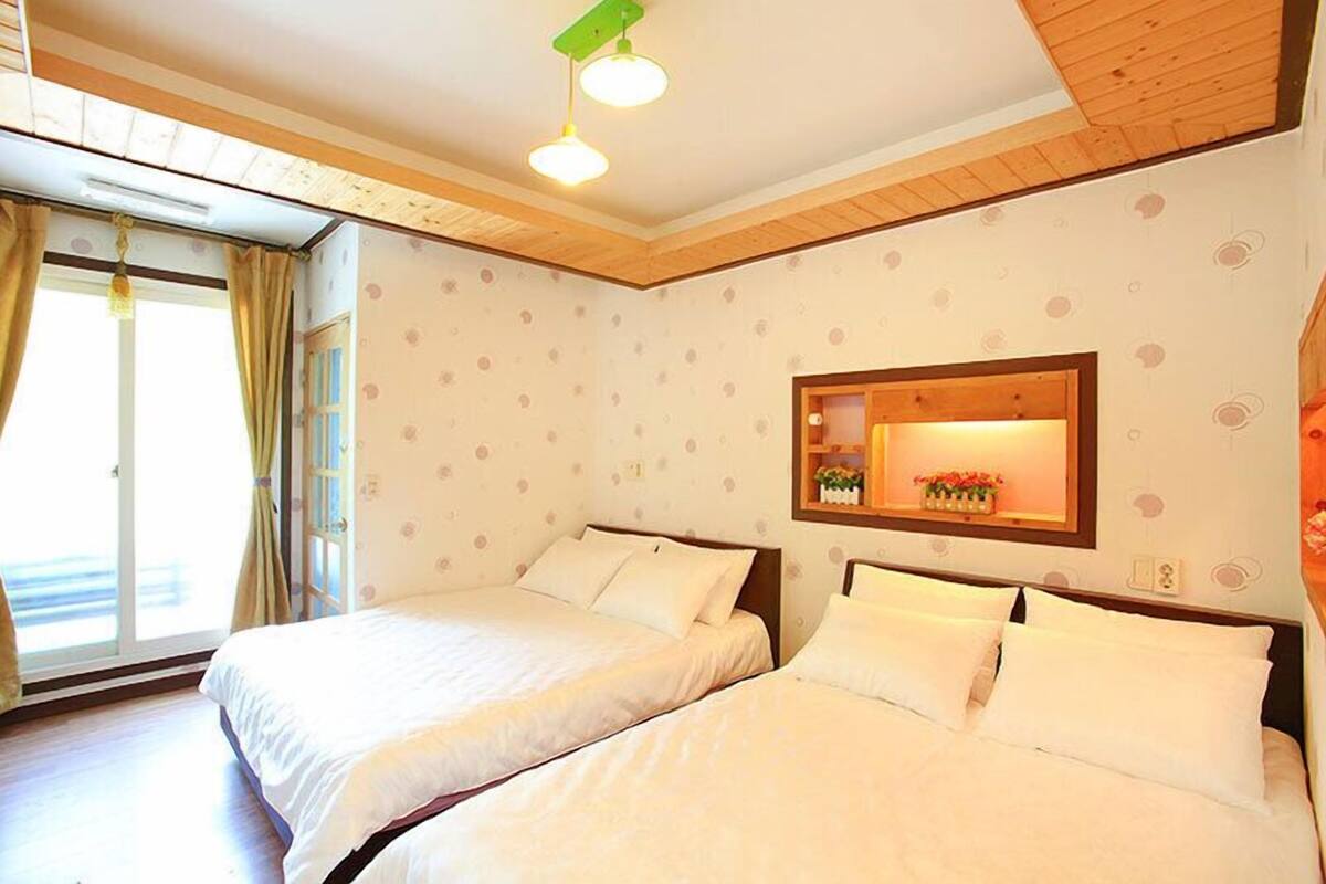 Room (Elegy(1F))