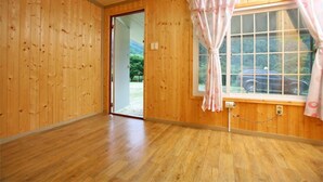 Room - Moon Light (Gapyeong)