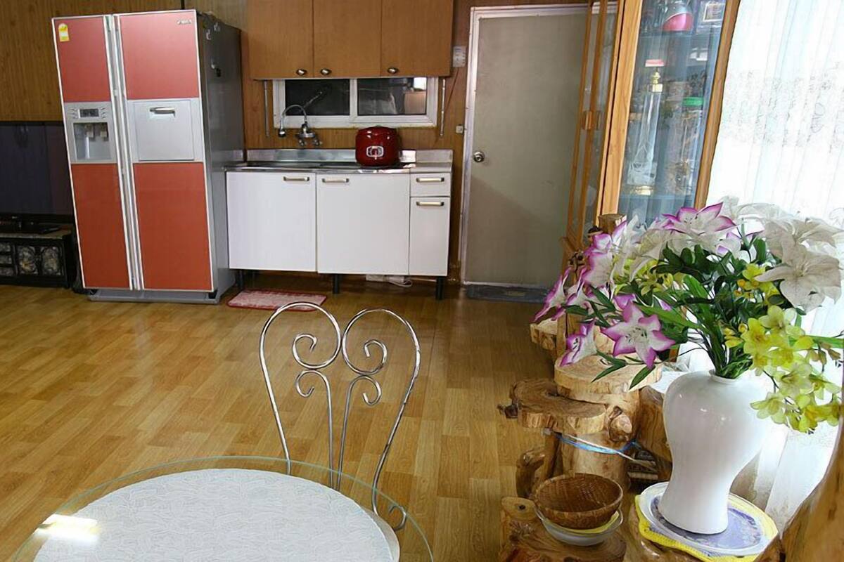 Room (Godori) | 8 bedrooms