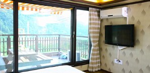 Room (Nakyung Mountain(2F)) - Aurora (Goesan)