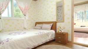 Unclassified image, 3 of 12, button - Pretty House (Gapyeong)