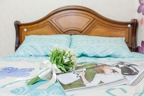 Room (Lark)