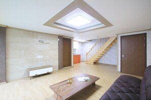 Room (B-02) | 20 bedrooms