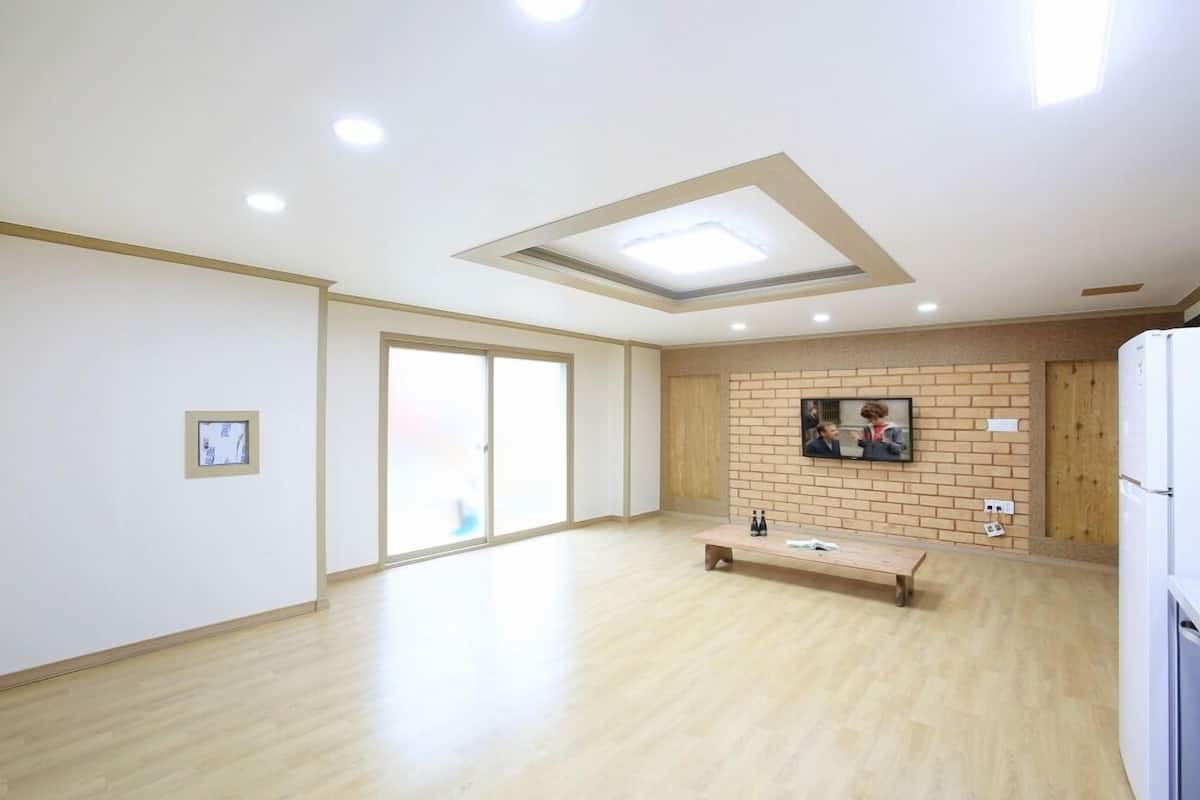 20 bedrooms