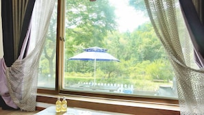 Unclassified image, 2 of 35, button - Hongcheon sol (Hongcheon)