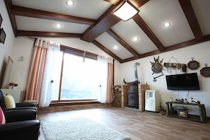 Room (Pine) | 5 bedrooms - Hongcheon sol (Hongcheon)