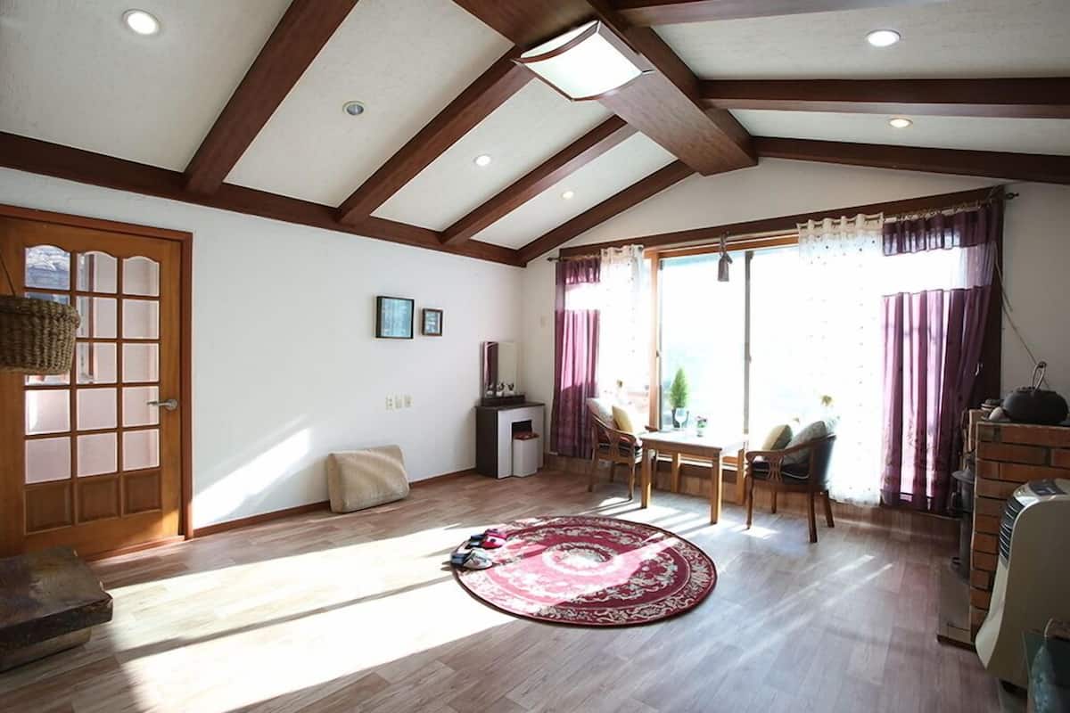 Room (Cypress Tree) | 5 bedrooms