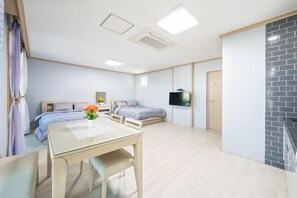 Room (Persimmon tree101) - Persimmon Tree Pension (Goseong)