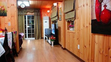 Habitación (Plum blossom)