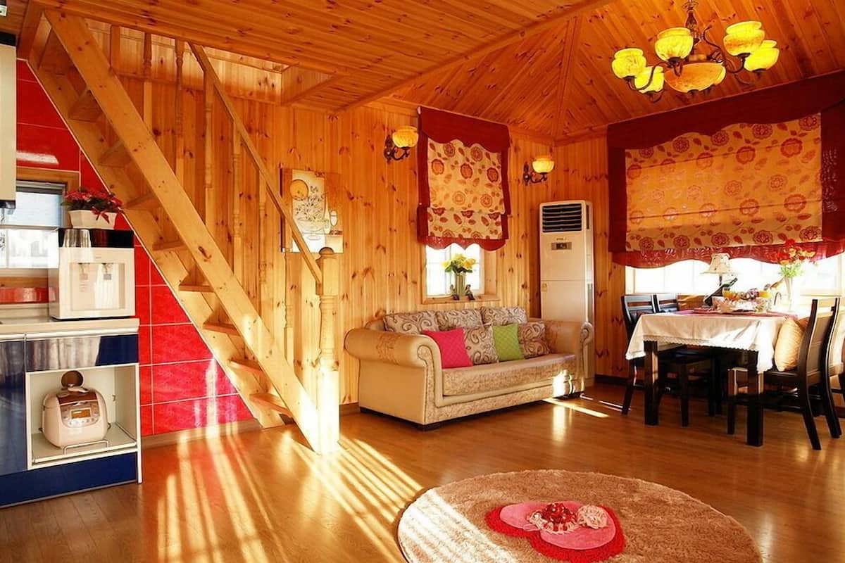Room (Tree(1F))