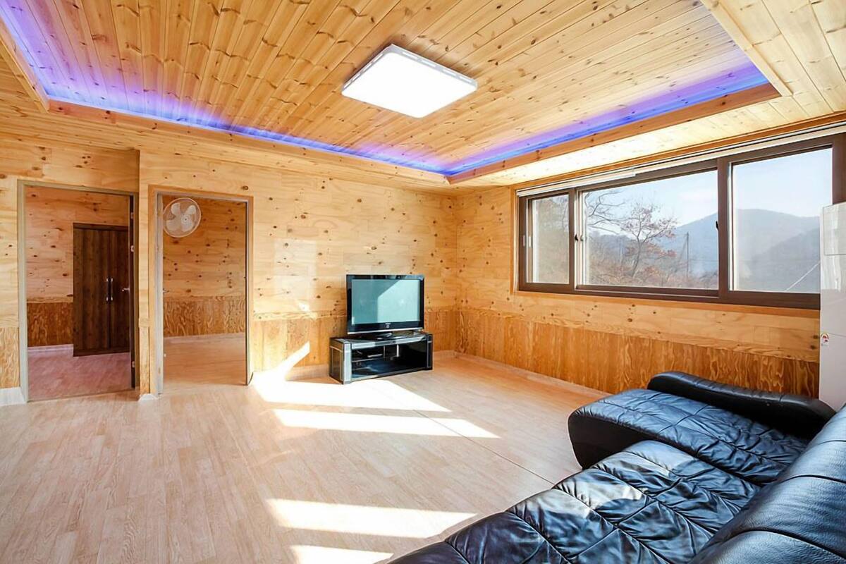 Kamar (2F - 1)