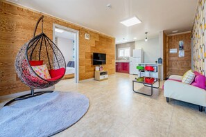 Room (301) - Beach Blue (Geoje)