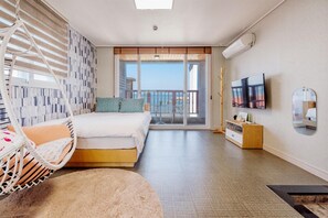 Room - Beach Blue (Geoje)