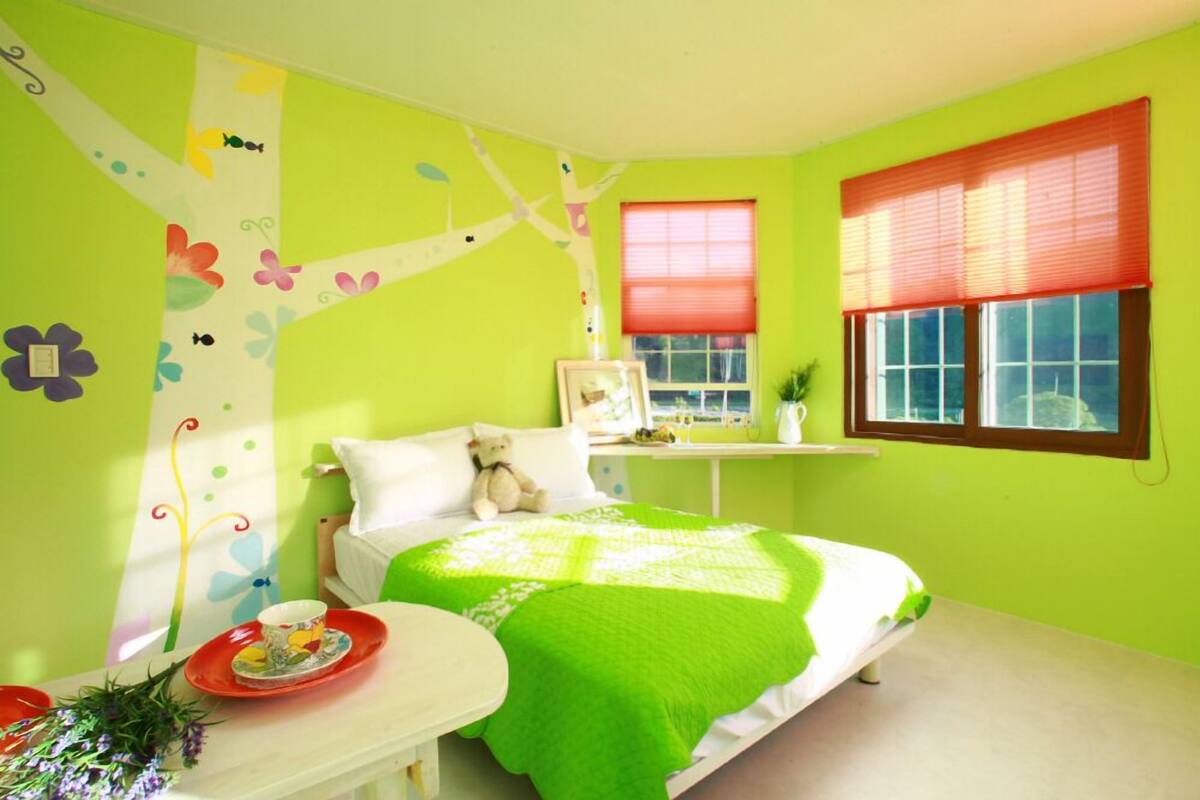 Room (Evergreen(2F))