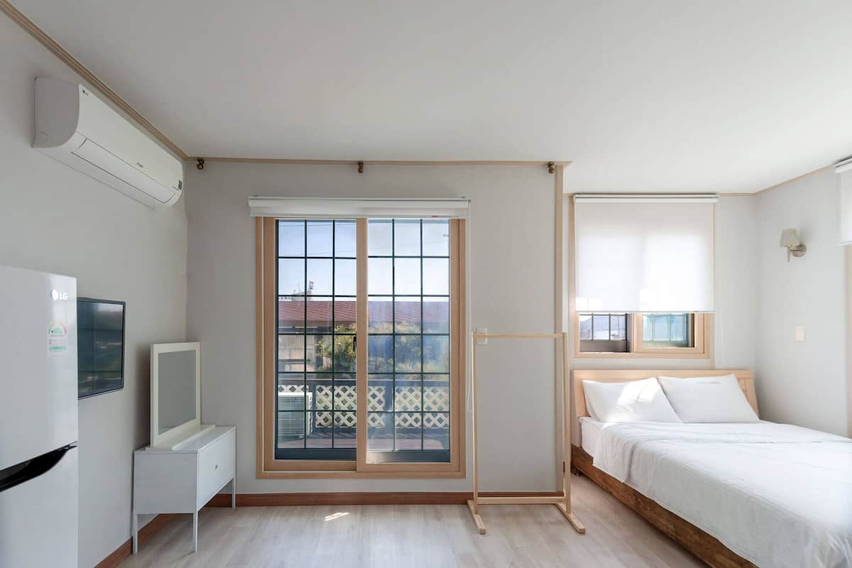 Room (Peugeot102)