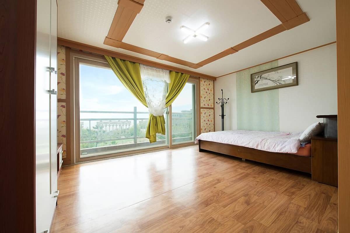 Individually decorated, individually furnished