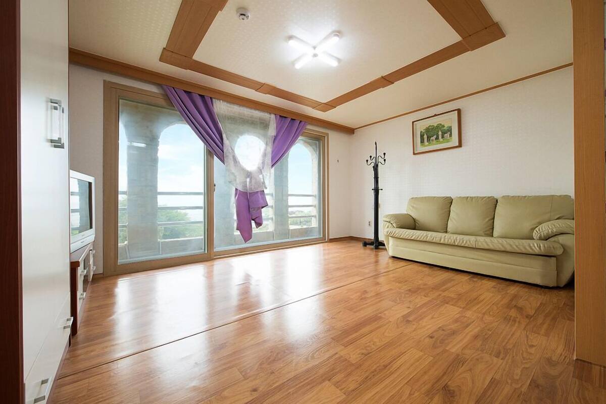 Individually decorated, individually furnished