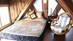 Room (No.3 (Ocean view)) | Individually decorated, individually furnished