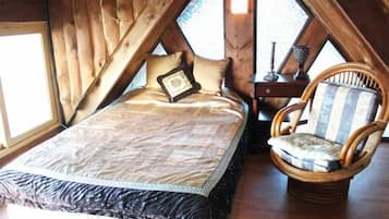 Room (No.3 (Ocean view)) | Individually decorated, individually furnished