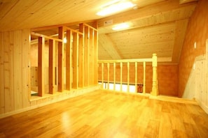 Room - Ohmy Hwangto (Yeosu)