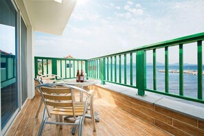 غرفة (White401) | بديكورات فريدة لكل غرفة وطراز فريد لكل وحدة