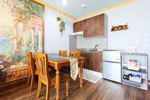 Room (Rosemary) | Individually decorated, individually furnished - Corellia (Buan)