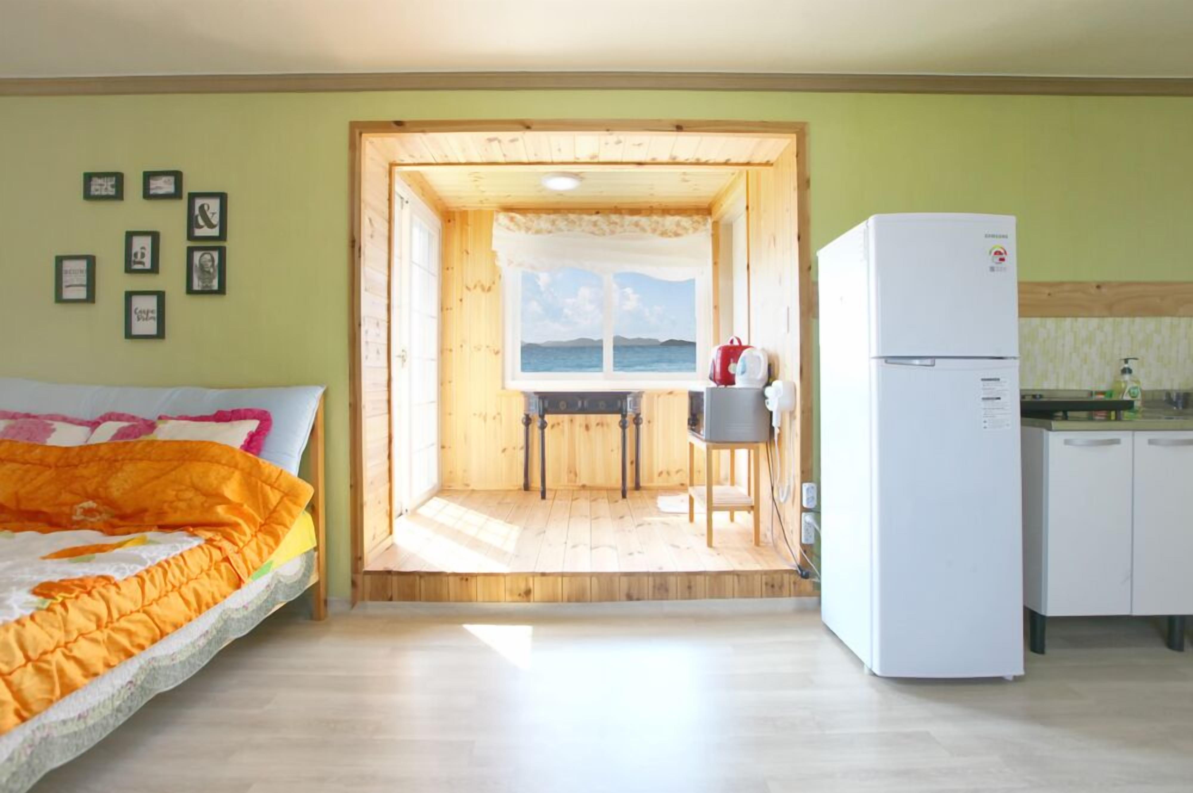 Room (Rosemary) | 9 bedrooms