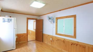 Room (Internal stability room)