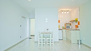 Room (Green (Ocean view)) | Individually decorated, individually furnished - Empathy 3081 (Jeju City)