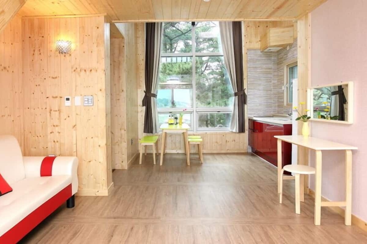 Kamer (Son-okong) | Individueel gedecoreerd, individueel gemeubileerd