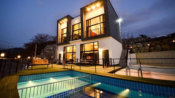 Pool - Seollem (Yeosu)