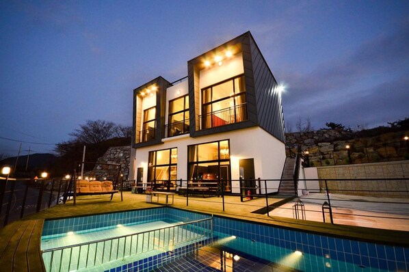 Pool - Seollem (Yeosu)