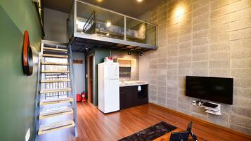 룸 (B Block 202)