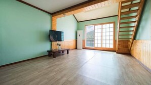 Unclassified image, 2 of 38, button - Yokjido Healing House (Tongyeong)