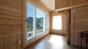 Room (2F Cypress("Eobulim"Block Ocean view))