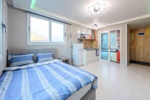 Room - Farmstay (Geoje)
