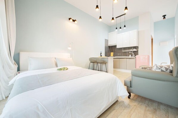 Zimmer (101 river) | 5 Schlafzimmer, individuell dekoriert, individuell eingerichtet