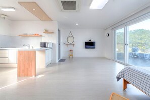 Room (401) | Individually decorated, individually furnished - Come Again (Geoje)