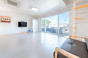 ห้องพัก (402) | ห้องพักตกแต่งอย่างมีเอกลักษณ์, ตกแต่งพิเศษโดยเฉพาะ